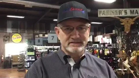Aaron Custer Discusses Horse Health at Preston Tra...