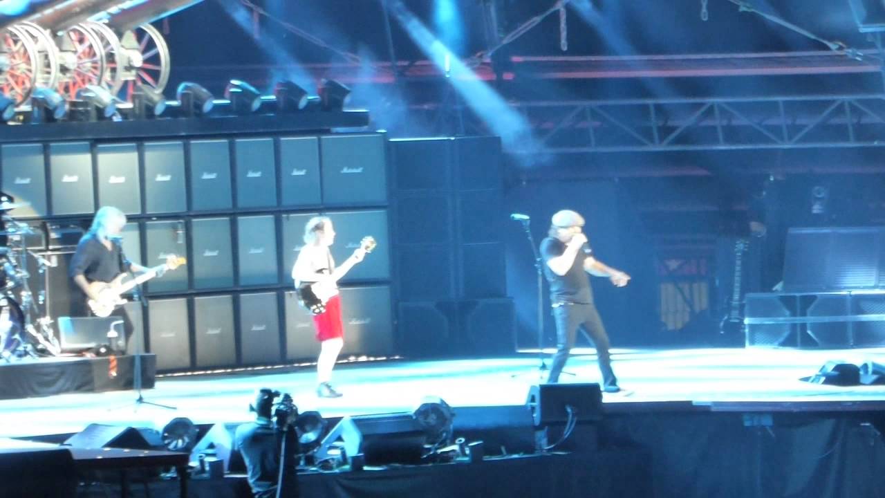 Concierto ACDC Madrid 2 junio - for those about to rock - YouTube