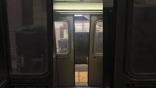 MTA NYC Subway: R46 #5948 door chime