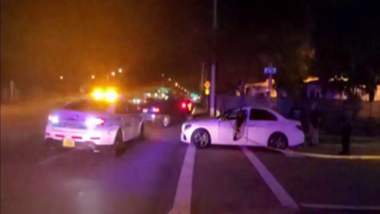 At least one injured in northwest Miami-Dade drive-by shooting - YouTube