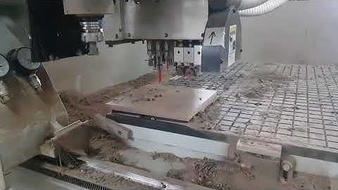 LIH-WOEI CNC router-9 boring head with saw and side boring- wood working CNC machinery