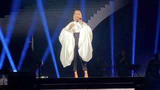 Celine Dion - L'amour existe encore & Beauty and the beast (Live in Quebec September 18th, 2019)