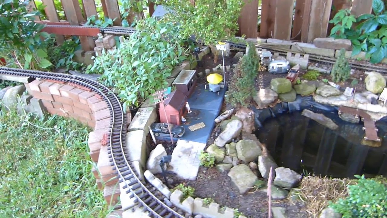 Renovating the Pond in my Garden Railway part 4 - YouTube