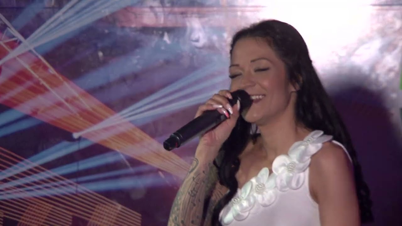 Henna: Ne dobáld a sarat