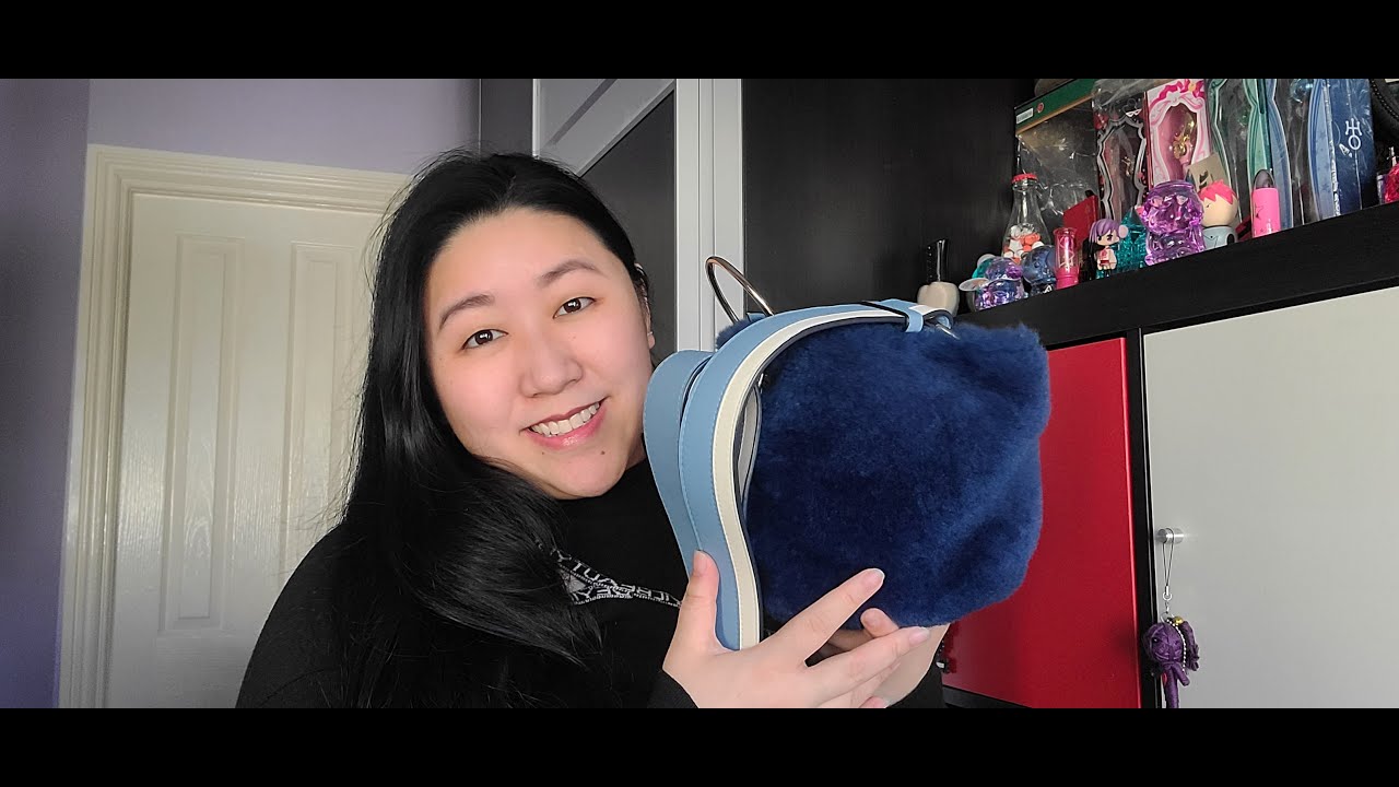 Review: Strathberry Lana Shearling Bucket Bag | Music Marshmellow