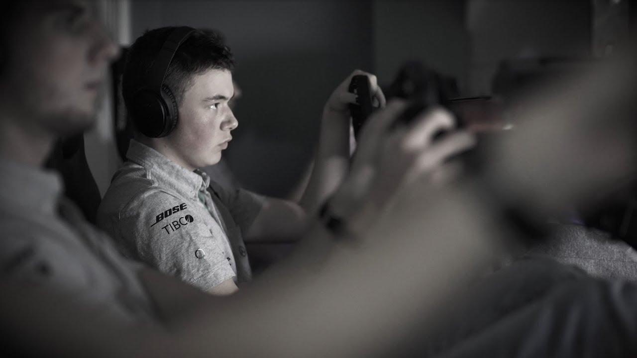 Distractions Off, Focus On – How Our Esports Gamers Stay Sharp