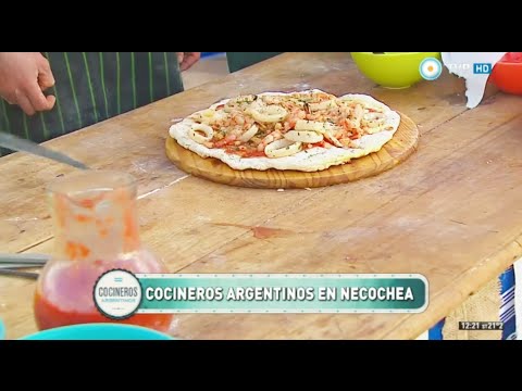 Video: Pizza Con Calamar