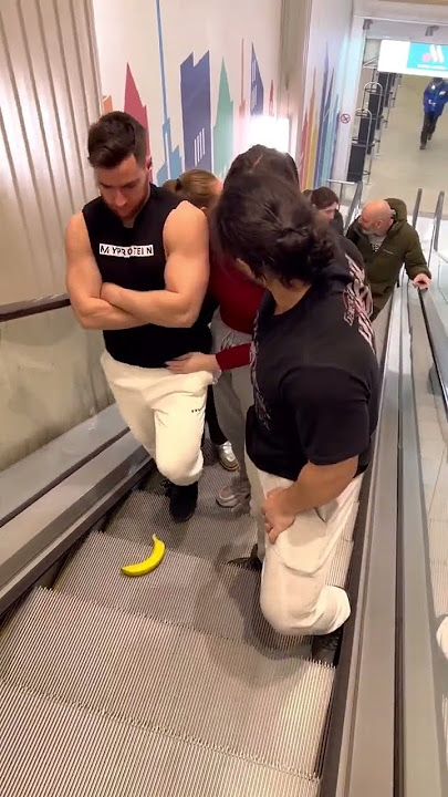 Are you guys serious?         It's just a BANANA 🤦🏻‍♂️