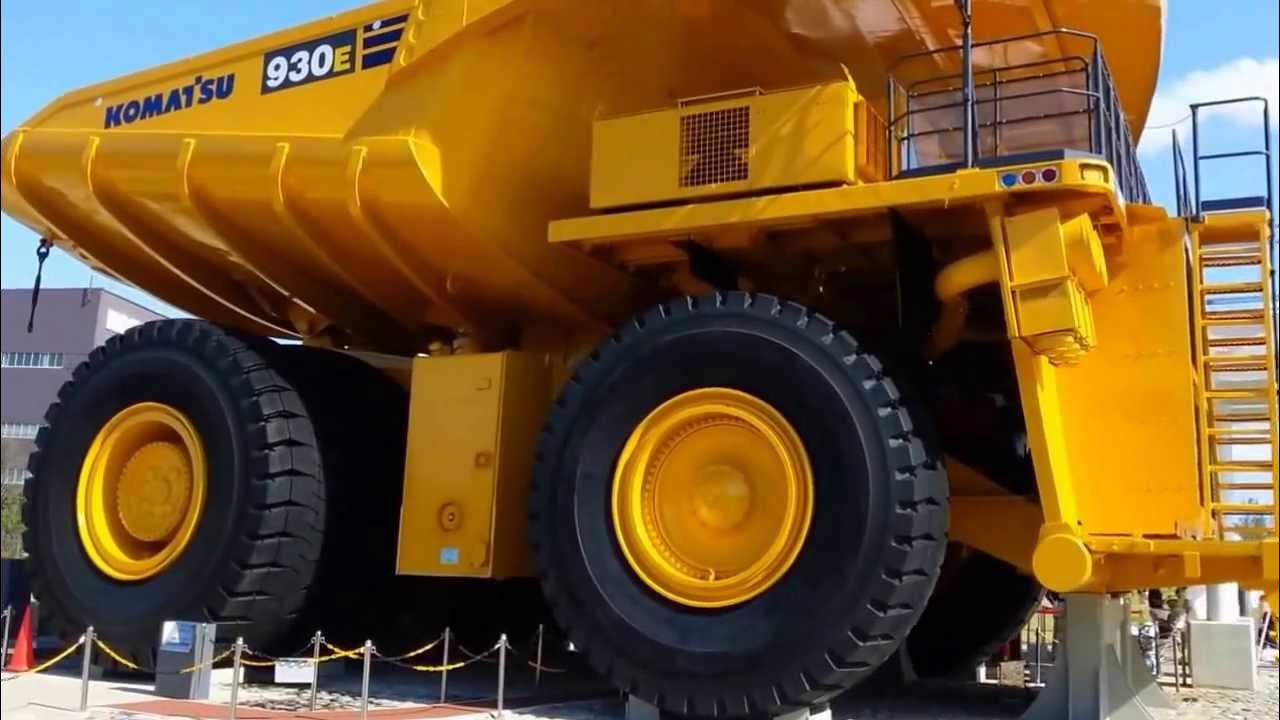 Komatsu 930