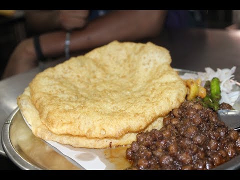 The INDIA'S NO. 1 Chhole Bhature wala | Baba Nagpal Corner Lajpat Nagar | Indian street food