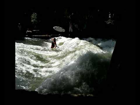 Eisbachsurfen in Mnchen