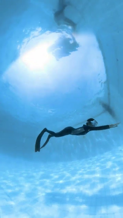 #freedive in pool session in january 2023 #leohex #swimsuit