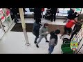 В Подольске полицейские задержали подозреваемого в разбойном нападении на охранника магазина
