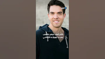 بسبب حذائه تلقى دعوة لحضور مهرجان كان فمنعوه من المرور على السجادة الحمراء 
