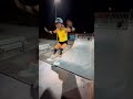 ROLLER AGRESSIF EN SKATEPARK BASKSIDE 180 ETC...