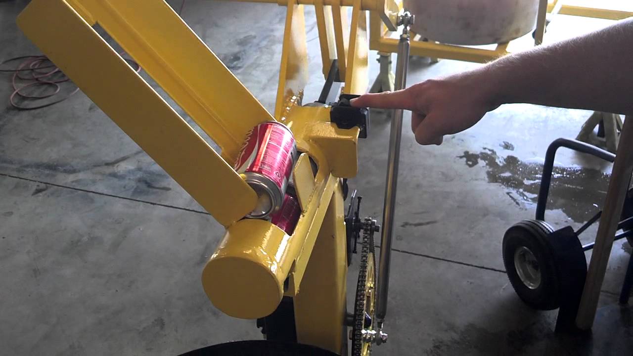 Homemade a Electric Aluminum Can Crusher 