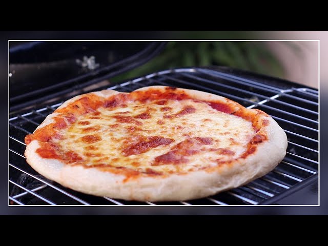 Pizza a la piedra: desde la masa hasta la cocción