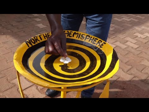 Уганда на экваторе - эксперимент с водой | Эффект Кориолиса
