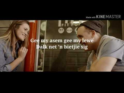 Bekijk de videoclip voor {trackName} van {artistName}