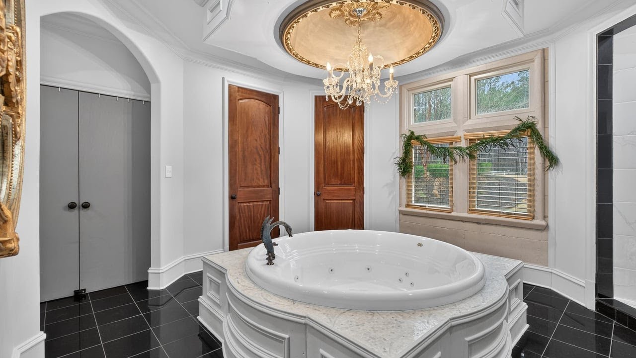 745 Goshen Rd, Thomaston, GA