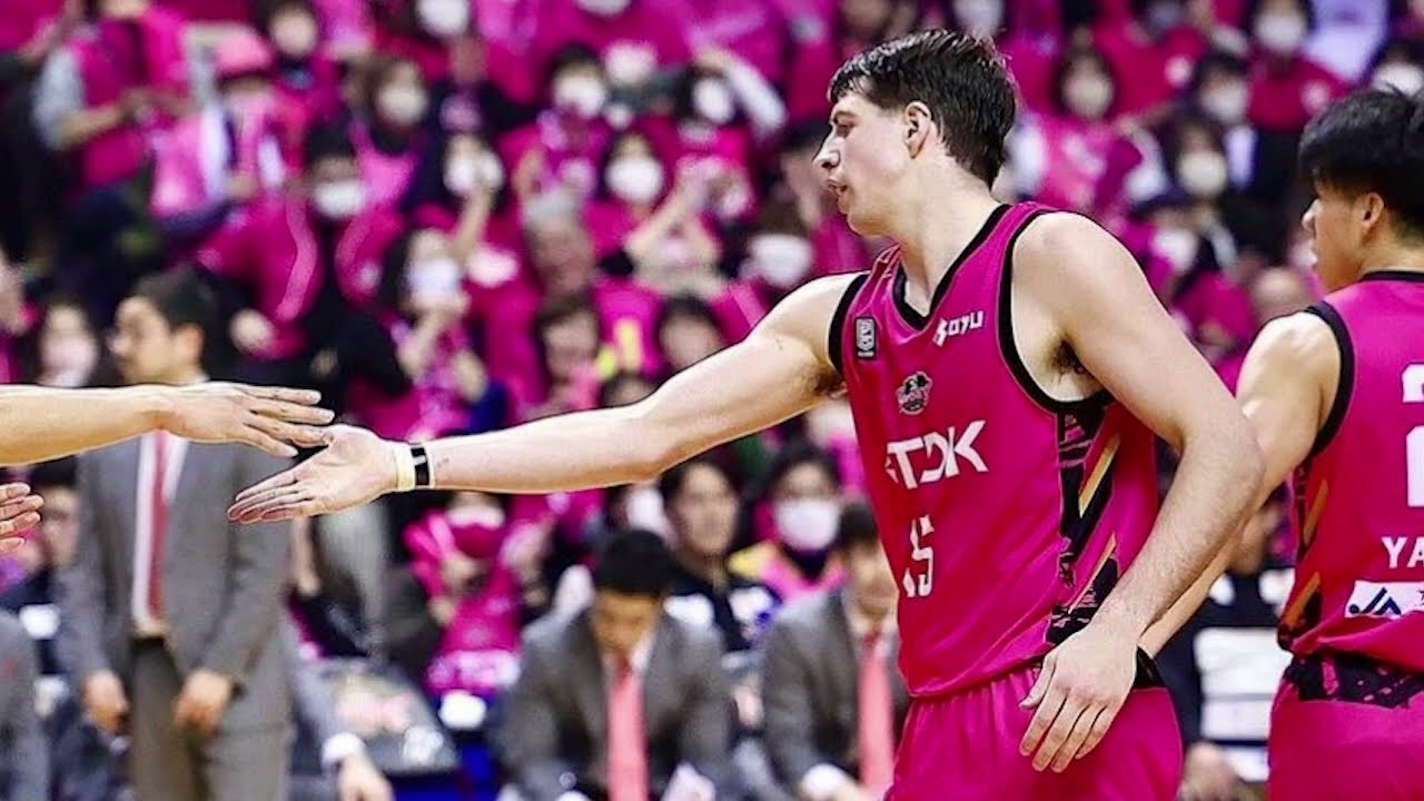 Tanner Leissner 2023-24 Japan B1 Highlights - YouTube