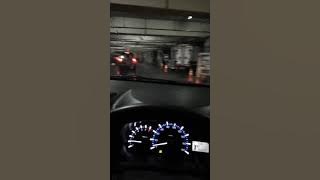 Story' WA IG nyetir mobil diwaktu sore hari