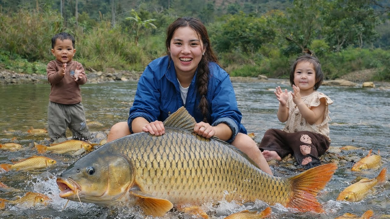 Harvesting a Large School of Fish to Sell at the Market & Cooking Porridge for My Little Daughter