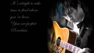 Porcelain Marianas Trench with LYRICS chords