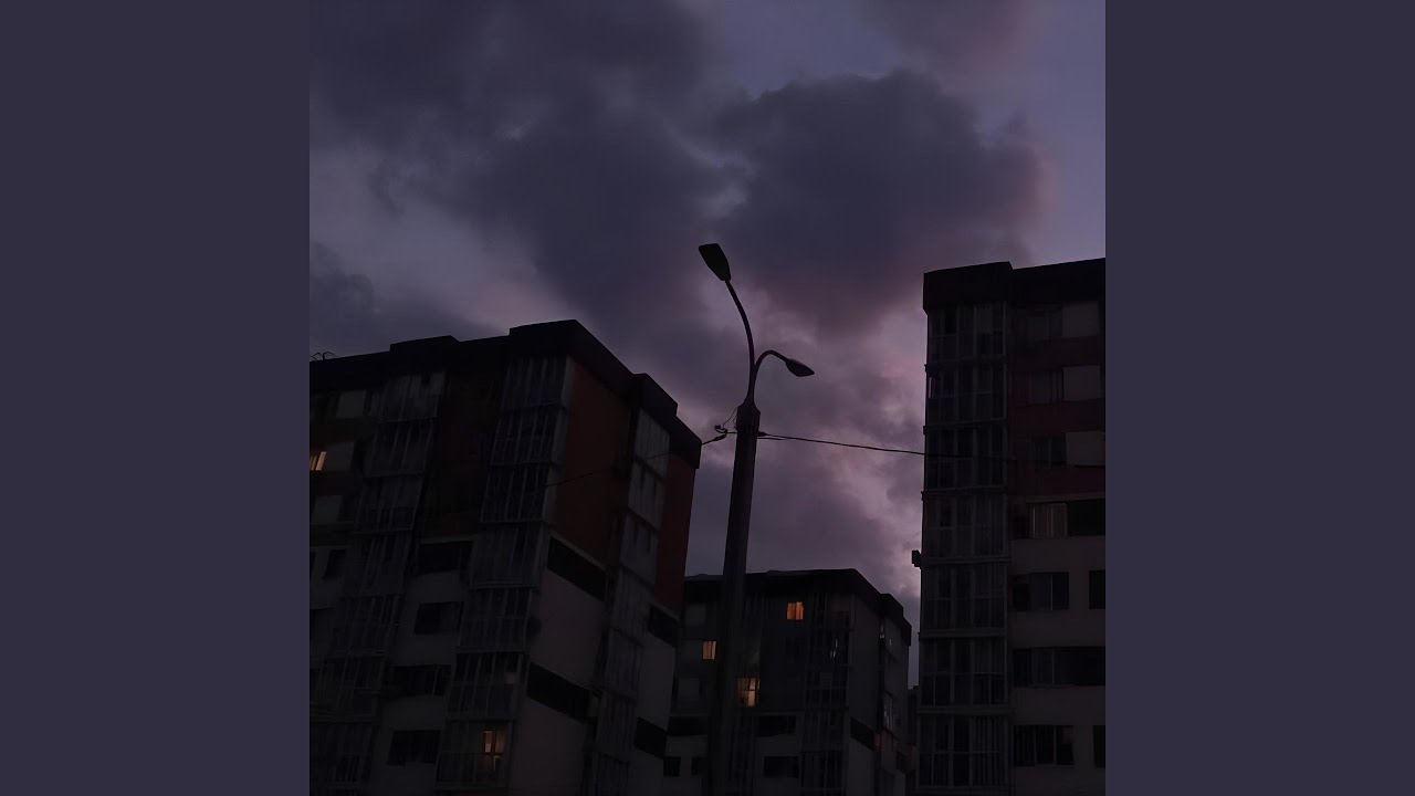 Παρακολούθηση bat cloud στο YouTube Παρακολούθηση bat cloud στο YouTube