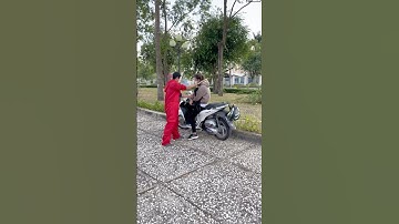 Tên cướp liều lĩnh có vũ khí nóng gặp cảnh sát và cái kết buồn Money heist vs policie