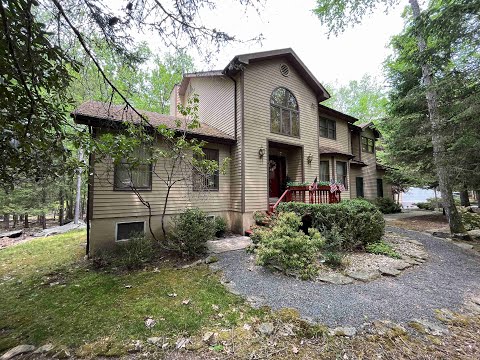 126 N Evergreen Dr, Greentown, PA home video tour