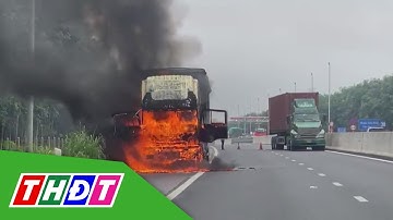 Cháy xe liên tiếp trên cao tốc Phan Thiết - Dầu Giây | THDT