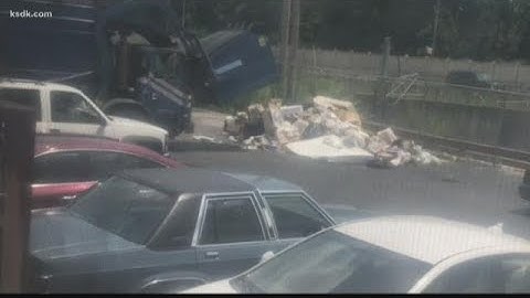 Neighbors complain about piled up trash
