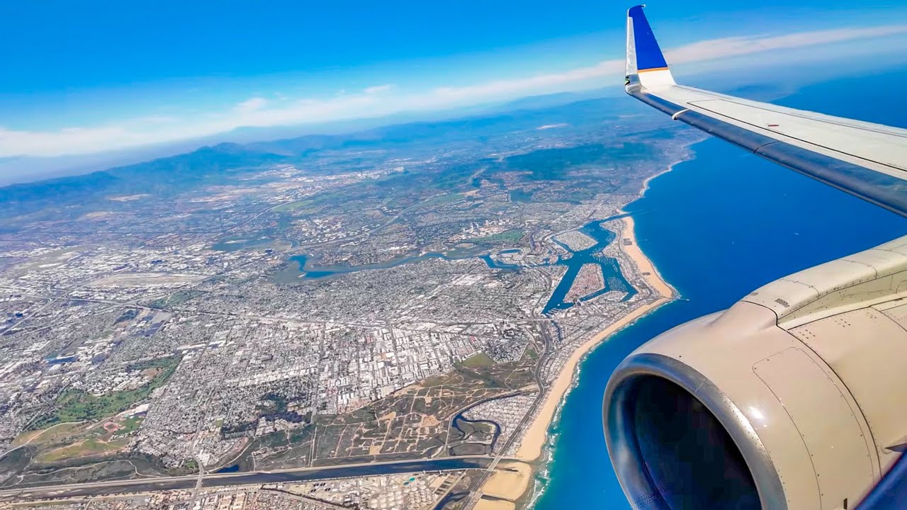 FULL FLIGHT VIDEO! SAN DIEGO TO LOS ANGELES! GREAT CLEAR VIEWS UP THE COAST! SCENIC ARRIVAL! W/ATC