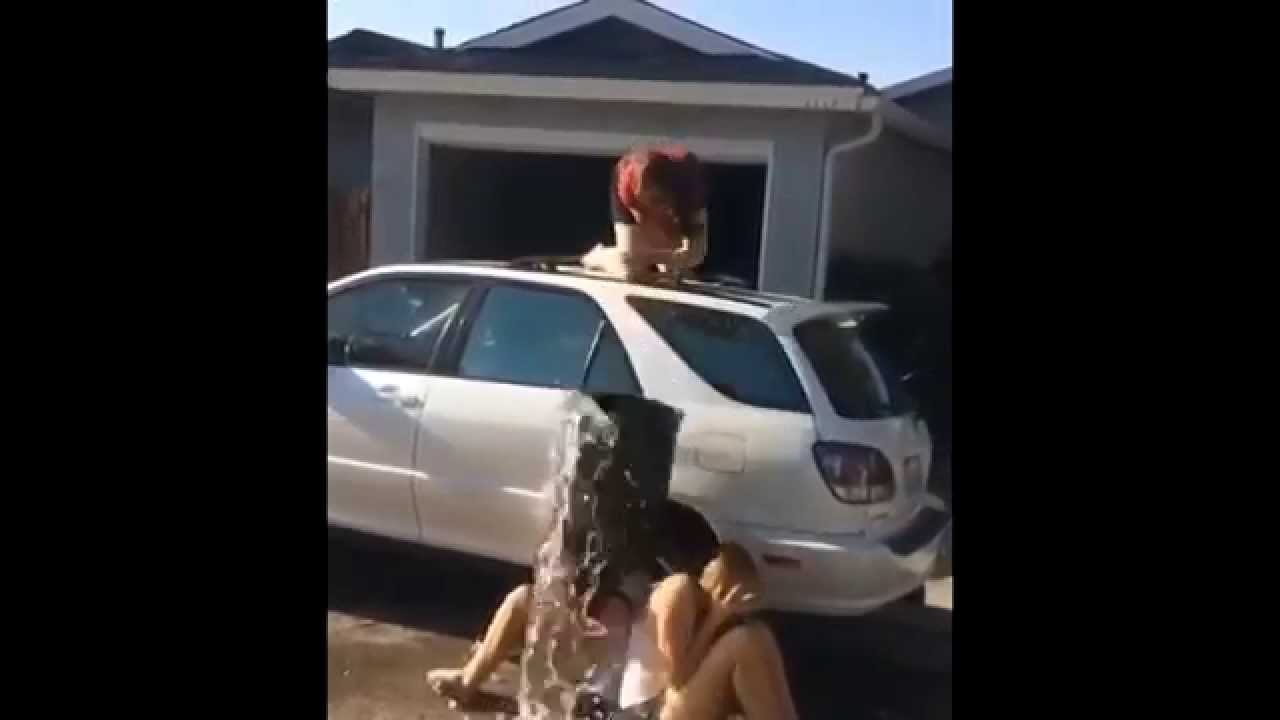 Girls Fails ALS Ice Bucket Challenge