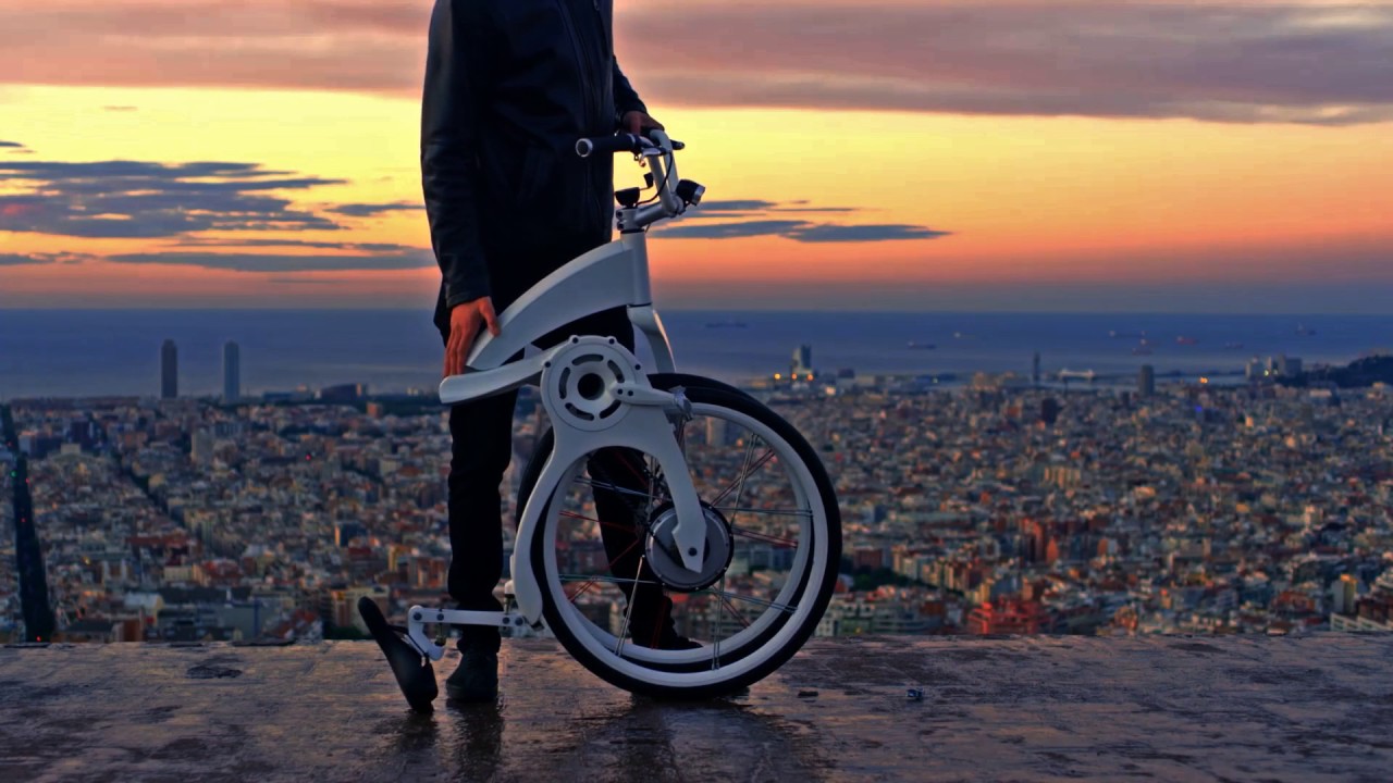 Gi FlyBike   The first e bike to fold in one second