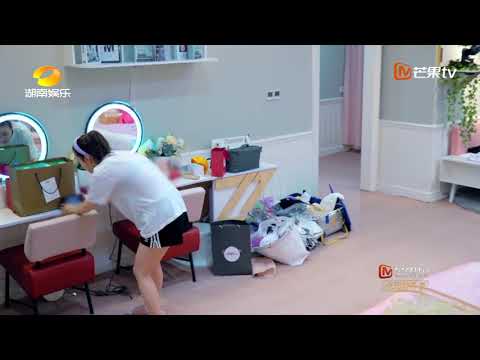【会员抢先看】吴昕加点练队形超刻苦 张雨绮发出高度称赞《乘风破浪的姐姐》|芒果TV会员频道