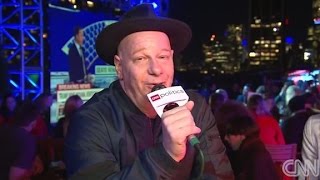 Full Comedian roasts the Presidential candidates News