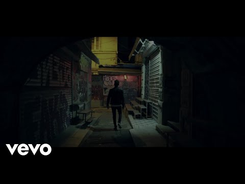Gökhan Tepe - Kal Biraz Daha - Şarkı Sözü - Lyrics (Sarki Sozleri)