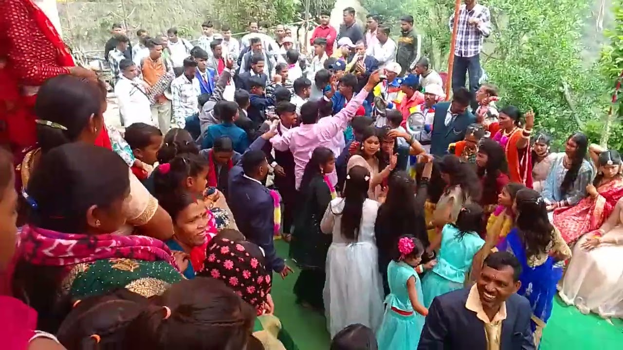 Pahadi sadi   video Achi lage to subscribe krna mat bhulba plz #👌👌