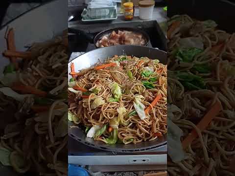 Highlight 1:10 – 6:09 from Cooking Pansit Canton And Sotanghon!