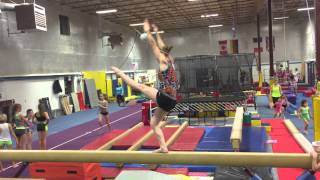 Lillie Minor-Hitch kick-side aerial
