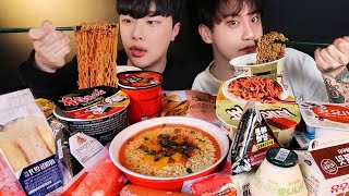 SUB)Korean convenience store mukbang with friend!🔥 Fire Noodles, Cup Noodles, Gimbap, Tteokbokki 