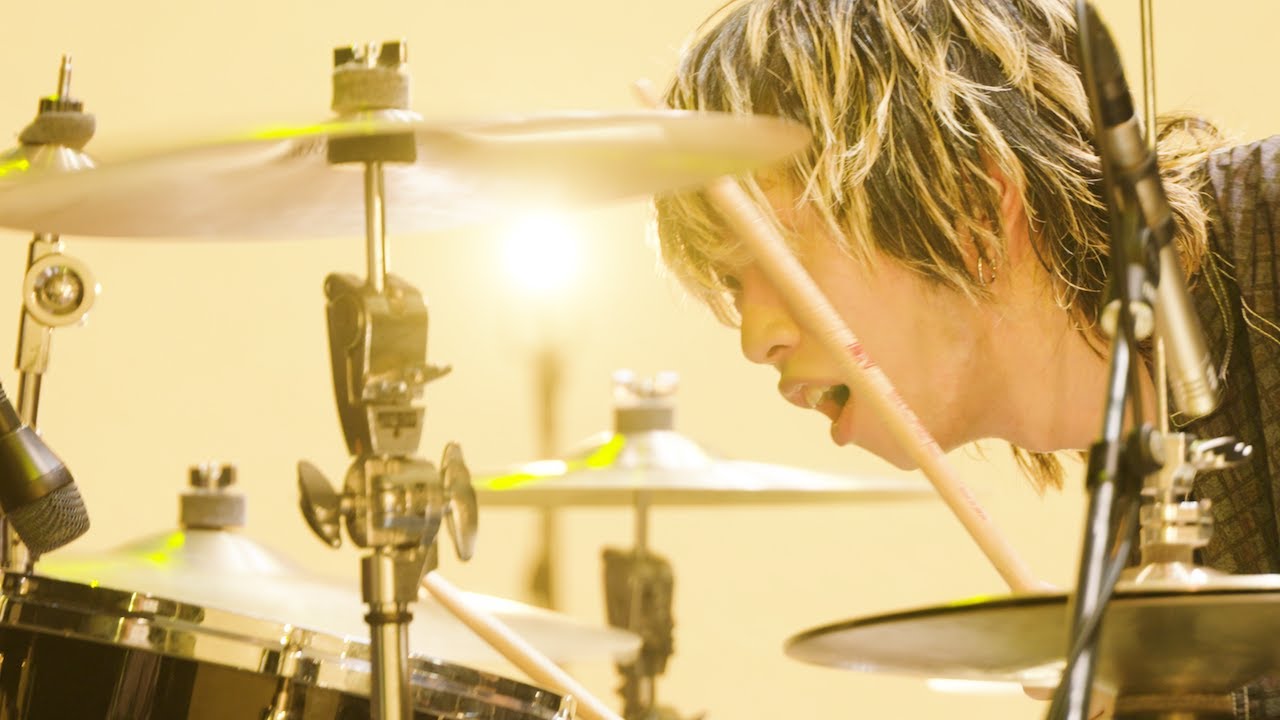 Aooo「青い煙」 Bass. やまもとひかる Spotlight Cam (from Live at