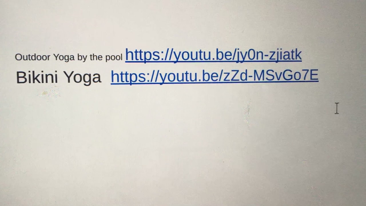 Ahora Yogi Cath también tiene un video de yoga en bikini rojo. ¿Quién
