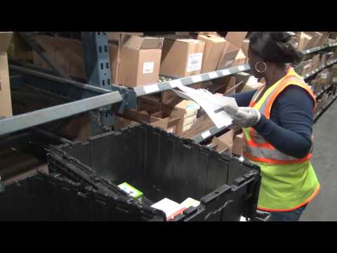 A Day in the Life of a UNFI Warehouse Associate: See What It's Like!