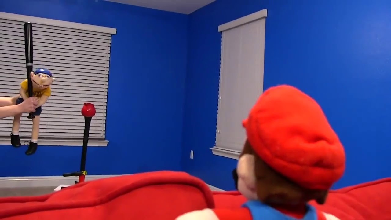 CRAZY FAN REINACT’S VIDEO