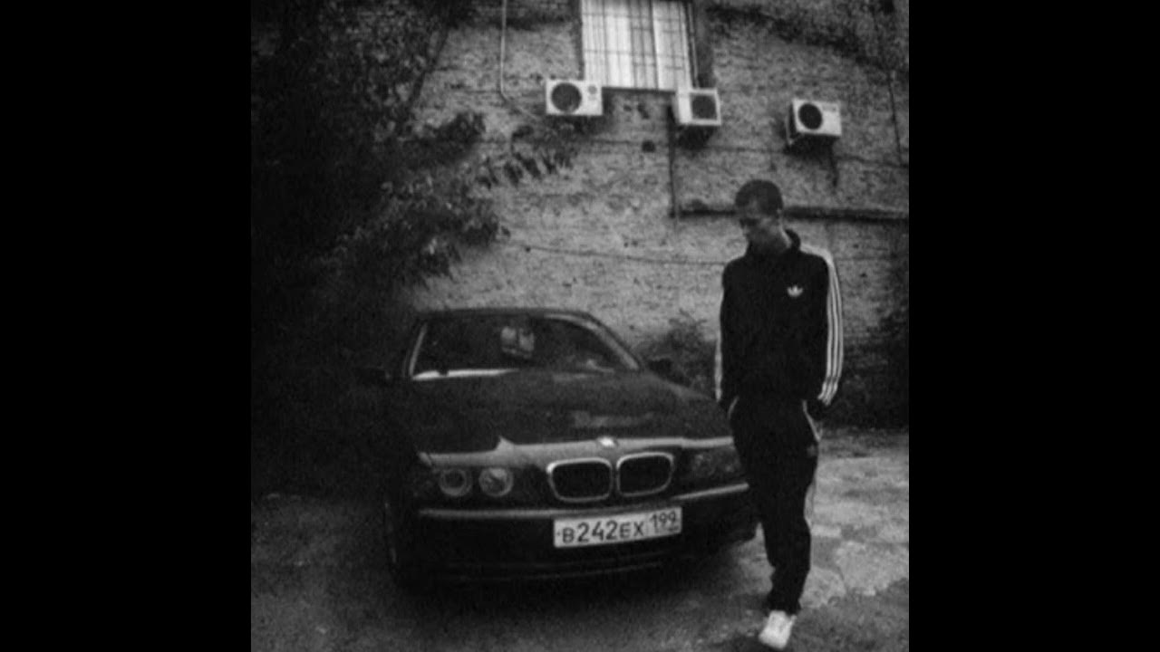 под твоим окном. жека басотский железобетон. текст песни под твоим окном жека басотский. миша смирнов интроверт. текст песни под твоим окном жека басотский.