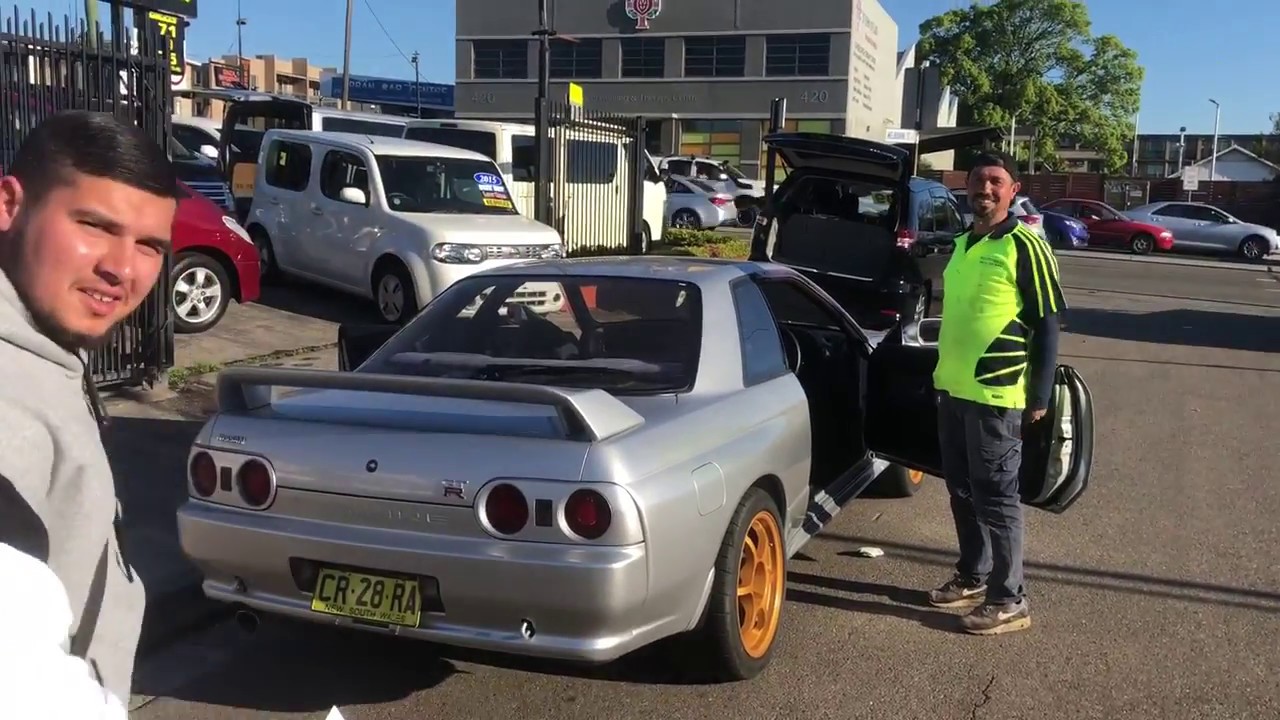 Happy Nasser gets R32 GT-R from Edward Lees / SunRIse Cars