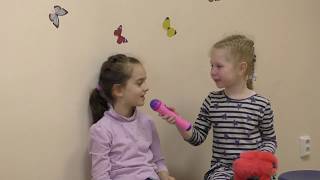 Уроки английского для детей от 3 лет. Игра в репортеров Уроки английского для детей от 3 лет. Игра в репортеров